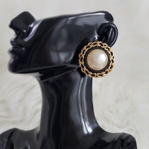 🖤 Chanel Earrings 🖤